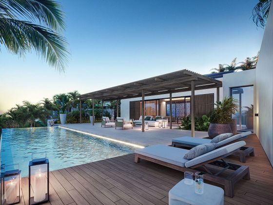 Foto 1 de Casa nova en venda a calle Des Cap Martinet de 6 habitacions amb piscina i jardí