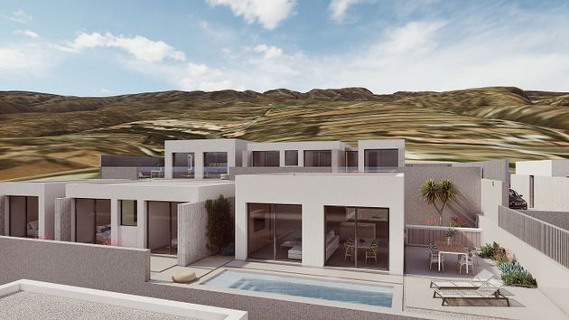 Foto 1 de Casa nueva en venta en calle El Pozo de 3 habitaciones con piscina y jardín