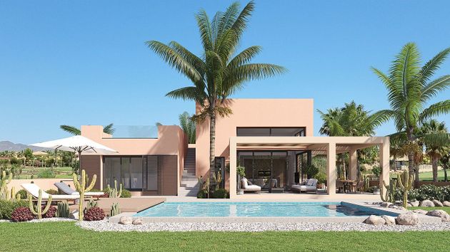 Foto 1 de Casa nova en venda a calle Las Cunas de 3 habitacions amb piscina i jardí