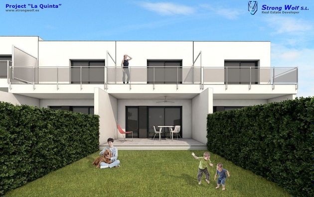 Foto 1 de Casa nueva en venta en calle Banquillo de 3 habitaciones con piscina y jardín