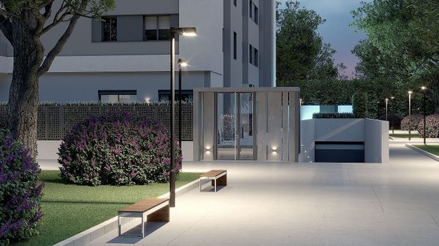 Foto 1 de Venta de piso nuevo en calle Árbol de la Seda Con Don Antonio Franco Navarro de 4 habitaciones con piscina y ascensor