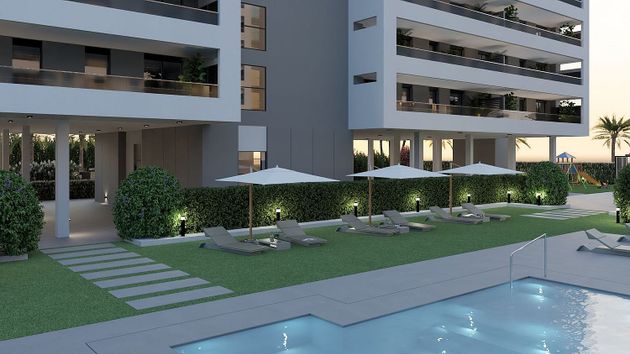 Foto 1 de Piso nuevo en venta en calle Torrecardenas de 2 habitaciones con piscina y ascensor