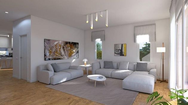 Foto 2 de Casa nova en venda a calle Manuel Altolaguirre de 3 habitacions amb jardí i aire acondicionat