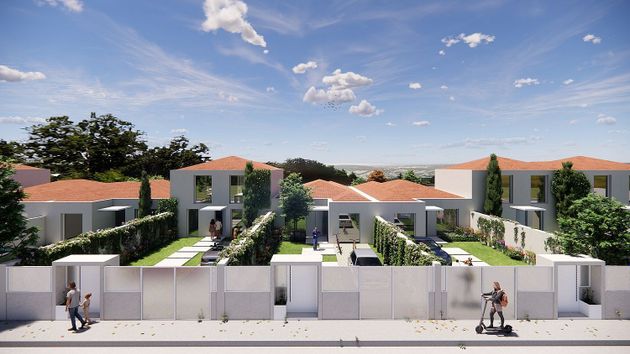 Foto 2 de Casa nova en venda a calle Diseminado Extrarradio de 4 habitacions amb jardí