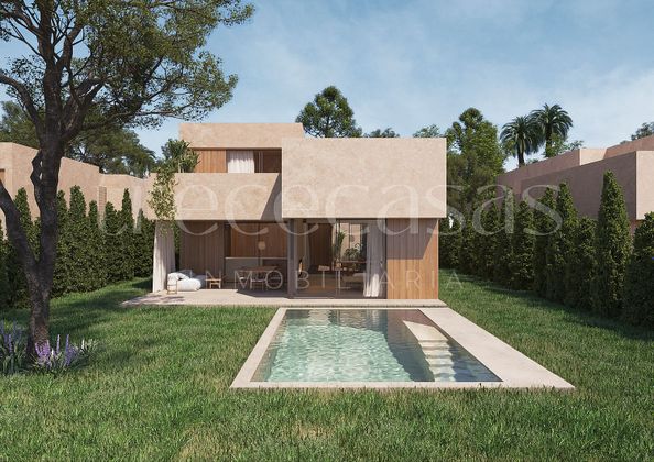 Foto 2 de Casa nova en venda a calle Calandria de 4 habitacions amb piscina i jardí