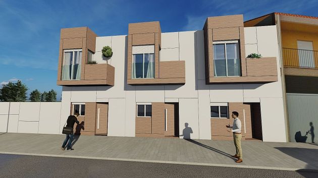 Foto 2 de Casa nova en venda a calle Fructuoso de 3 habitacions i 120 m²