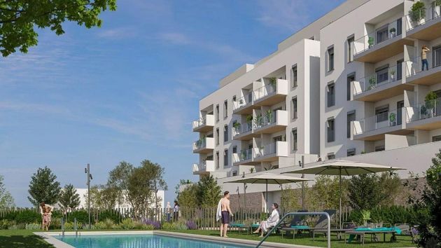 Foto 2 de Pis nou en venda a calle Catalunya de 3 habitacions amb piscina i ascensor