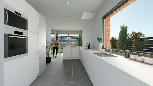 Foto 2 de Casa nova en venda a calle Capcir de 4 habitacions amb piscina i jardí