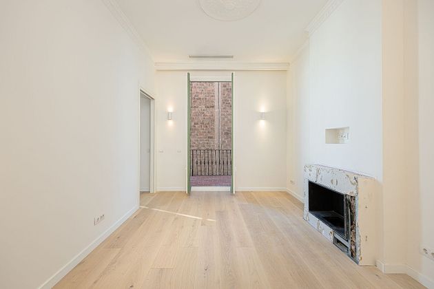 Foto 2 de Pis nou en venda a calle Provença de 2 habitacions amb aire acondicionat i ascensor