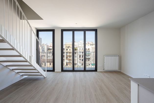 Foto 2 de Venta de piso nuevo en calle Gran Via de Les Corts Catalanes de 3 habitaciones con ascensor