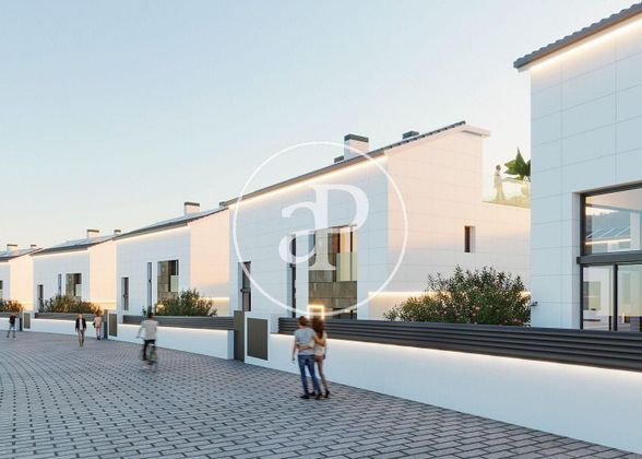 Foto 1 de Casa nova en venda a Montgat de 4 habitacions amb jardí
