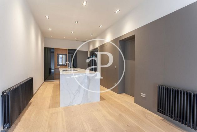 Foto 2 de Piso nuevo en venta en El Gòtic de 3 habitaciones y 166 m²
