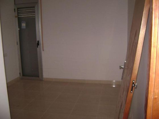 Foto 1 de Venta de piso nuevo en Riba-Roja d´Ebre de 2 habitaciones y 50 m²