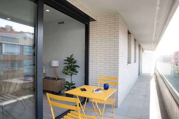 Foto 2 de Venta de piso nuevo en calle Ral Esquina de la Cooperativa de 3 habitaciones con piscina y aire acondicionado