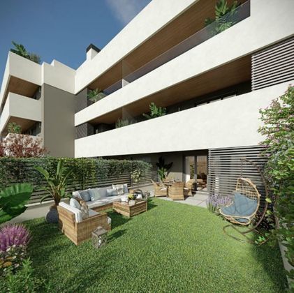 Foto 2 de Venta de piso nuevo en avenida Atenas Esquina Con de Lazarejo de 4 habitaciones con piscina y ascensor