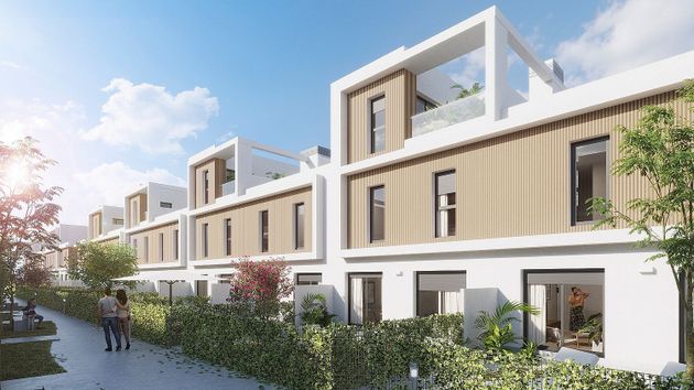 Foto 2 de Venta de casa nueva en calle De Palmas Altas de 3 habitaciones y 170 m²