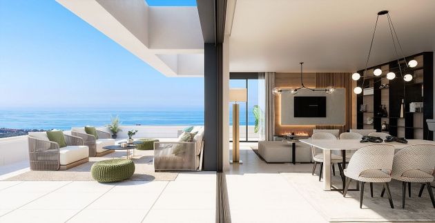 Foto 2 de Piso nuevo en venta en Los Monteros - Bahía de Marbella de 3 habitaciones con piscina y aire acondicionado