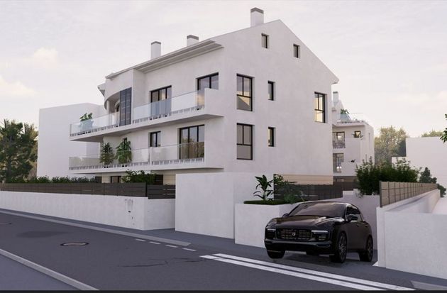 Foto 2 de Venta de piso nuevo en calle Atenas de 2 habitaciones con piscina y aire acondicionado