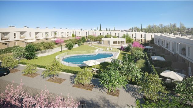 Foto 1 de Venta de casa nueva en calle Manuel Piñero de 4 habitaciones con piscina y jardín