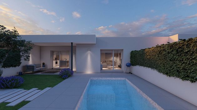 Foto 1 de Casa nova en venda a calle S de 3 habitacions amb piscina i jardí