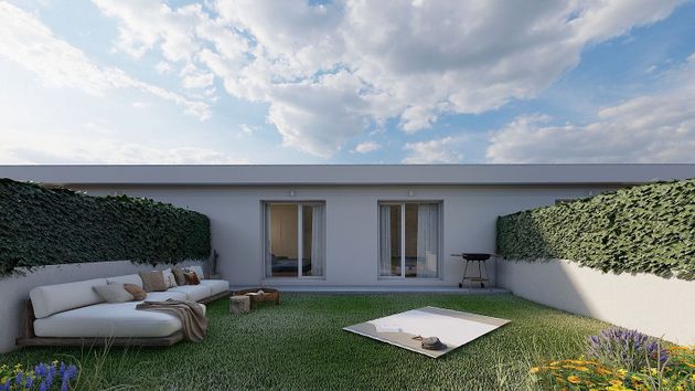 Foto 1 de Casa nova en venda a calle Miguel Angel de 3 habitacions amb piscina i jardí