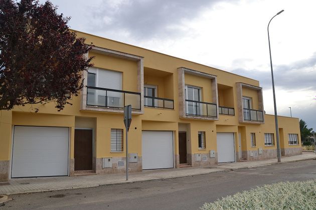 Foto 1 de Venta de casa nueva en calle De España de 3 habitaciones y 128 m²