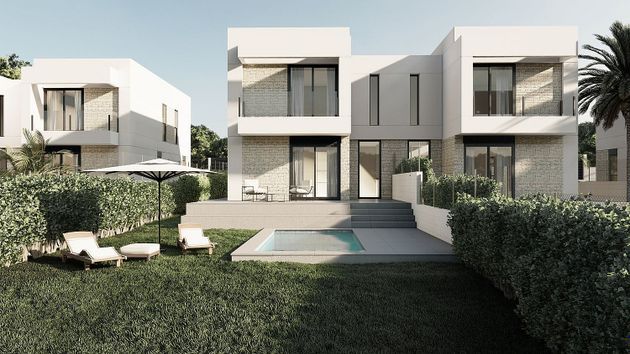 Foto 2 de Casa nova en venda a calle Feldespat de 4 habitacions amb piscina i jardí