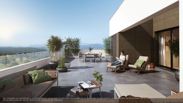 Foto 2 de Venta de piso nuevo en calle De Rafael Moneo de 2 habitaciones con piscina y ascensor