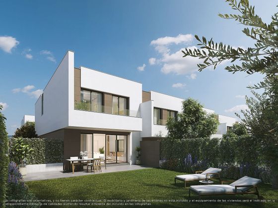 Foto 2 de Casa nova en venda a calle De la Hoya del Tocón de 5 habitacions amb piscina i jardí