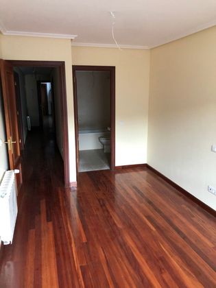 Foto 1 de Venta de piso nuevo en calle Santo Domingo de Guzmán Letras Abcd de 3 habitaciones con ascensor