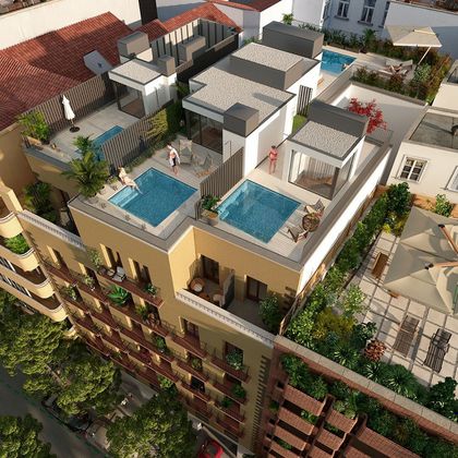 Foto 2 de Venta de piso nuevo en calle Altamirano de 3 habitaciones con piscina y jardín