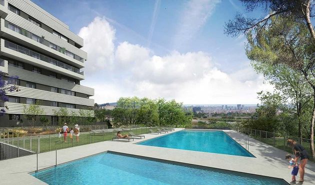 Foto 2 de Pis nou en venda a calle De Joan Miró de 2 habitacions amb piscina i ascensor