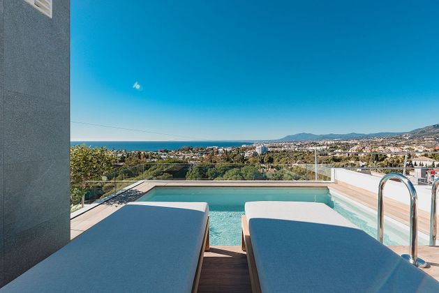Foto 2 de Casa nova en venda a ronda De Nabrisa Este Parcela a de 5 habitacions amb piscina i jardí