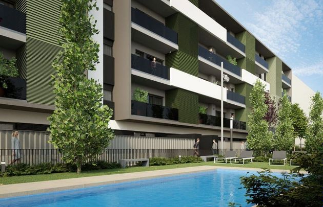 Foto 2 de Piso nuevo en venta en calle Joaquim Riera Bertran de 3 habitaciones con piscina y ascensor