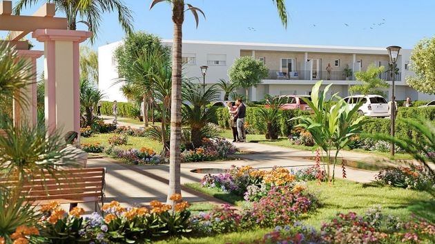 Foto 1 de Casa nova en venda a calle Portus Gaditanus Manzanas M y M Campo de Golf & Croquet de 4 habitacions amb piscina i jardí