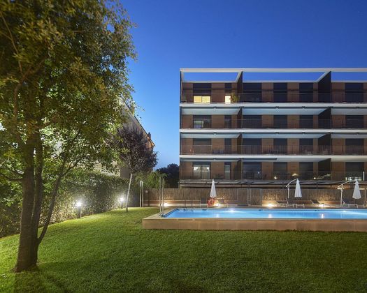 Foto 1 de Venta de piso nuevo en calle De la Cossetania de 3 habitaciones con piscina y jardín