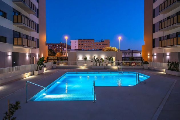 Foto 1 de Piso nuevo en venta en calle Amperio de 4 habitaciones con piscina y aire acondicionado