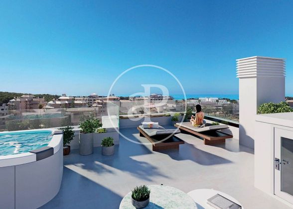 Foto 1 de Venta de piso nuevo en calle Tamarell de 2 habitaciones con piscina y aire acondicionado