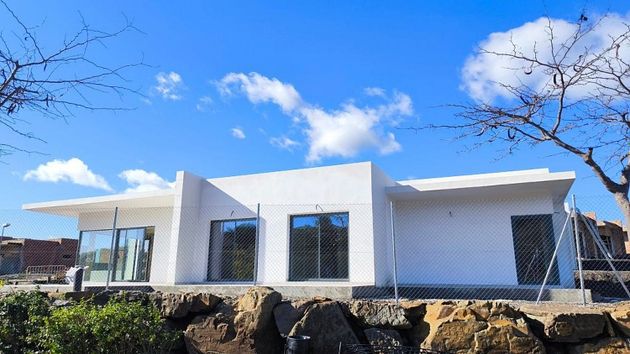 Foto 1 de Casa nova en venda a calle Blasco Ibáñez de 3 habitacions amb jardí