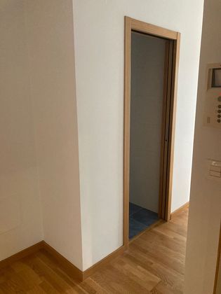 Foto 2 de Pis nou en venda a calle Salazón de 2 habitacions amb ascensor