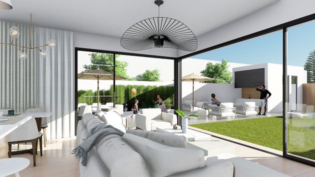 Foto 1 de Casa nova en venda a calle Parcela Ug de 4 habitacions amb piscina i jardí