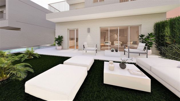 Foto 2 de Casa nova en venda a calle Esparragal de 4 habitacions amb piscina i jardí