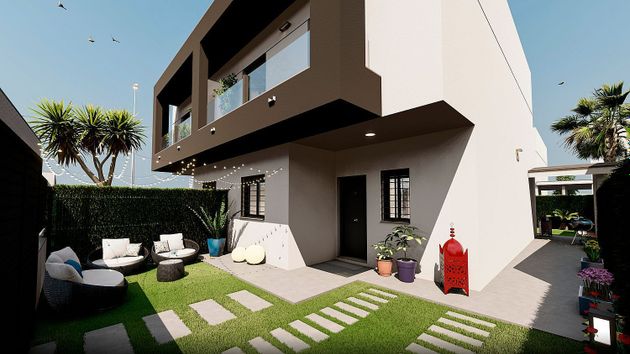 Foto 1 de Casa nova en venda a calle Huerta Palop de 4 habitacions amb piscina i jardí