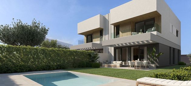 Foto 2 de Casa nova en venda a calle L Oronella de 4 habitacions amb piscina i jardí