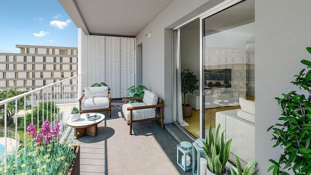Foto 1 de Venta de piso nuevo en calle Pablo Fernández Viagas de 2 habitaciones con piscina y jardín