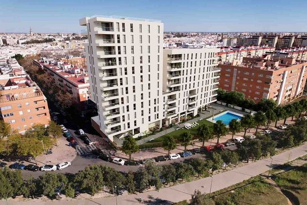 Foto 2 de Piso nuevo en venta en calle De Los Tejares de 2 habitaciones con piscina y ascensor