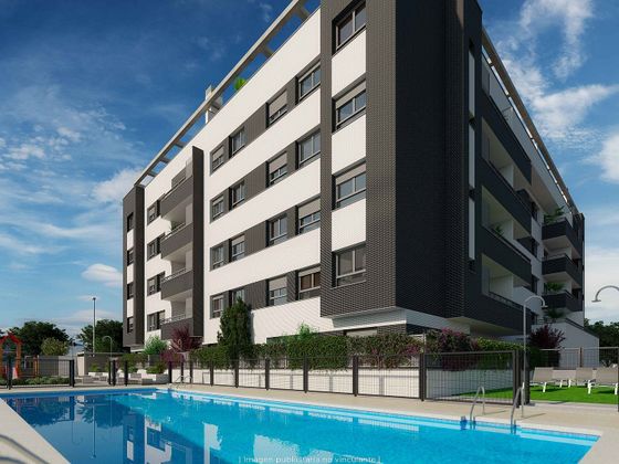 Foto 1 de Piso nuevo en venta en calle Bulevar del Deporte Con Paulo Roberto de 3 habitaciones con piscina y ascensor