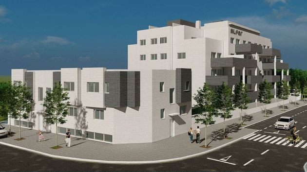 Foto 1 de Venta de piso nuevo en calle Giraldo de Merlo de 3 habitaciones con piscina y ascensor