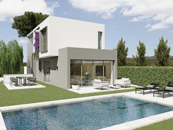 Foto 2 de Casa nova en venda a calle La Sequia de 3 habitacions amb piscina i jardí