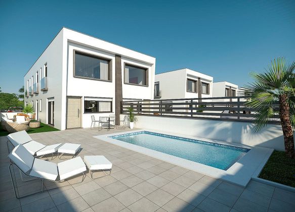 Foto 1 de Casa nova en venda a Gran Alacant de 2 habitacions amb piscina